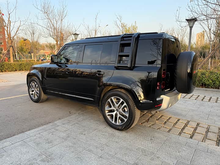 Фото 4 - Land Rover Defender