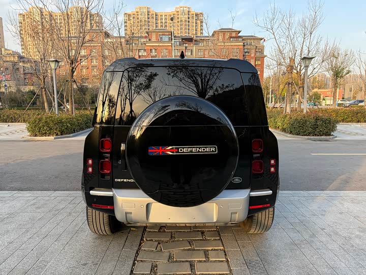 Фото 5 - Land Rover Defender