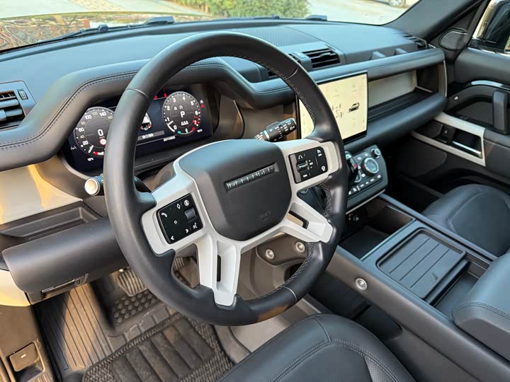 Фото 9 - Land Rover Defender