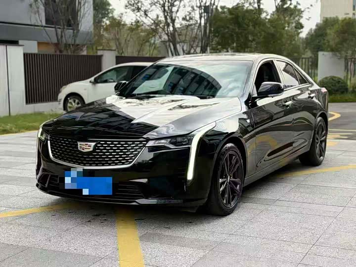 Фото 1 - Cadillac CT4