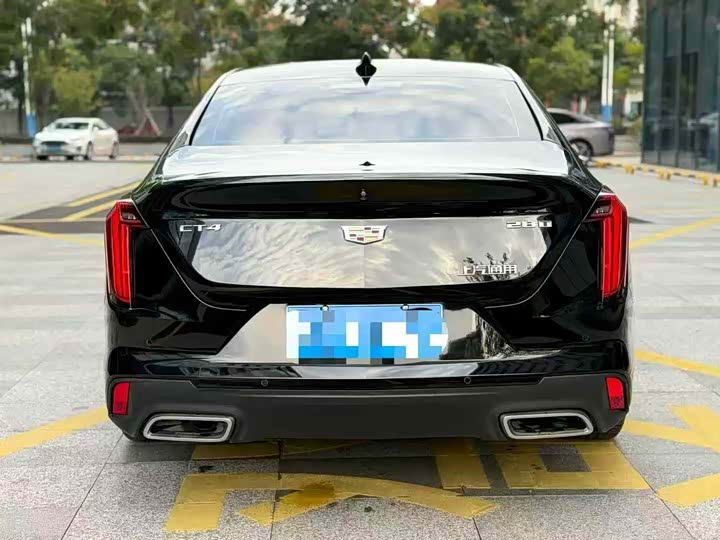 Фото 9 - Cadillac CT4