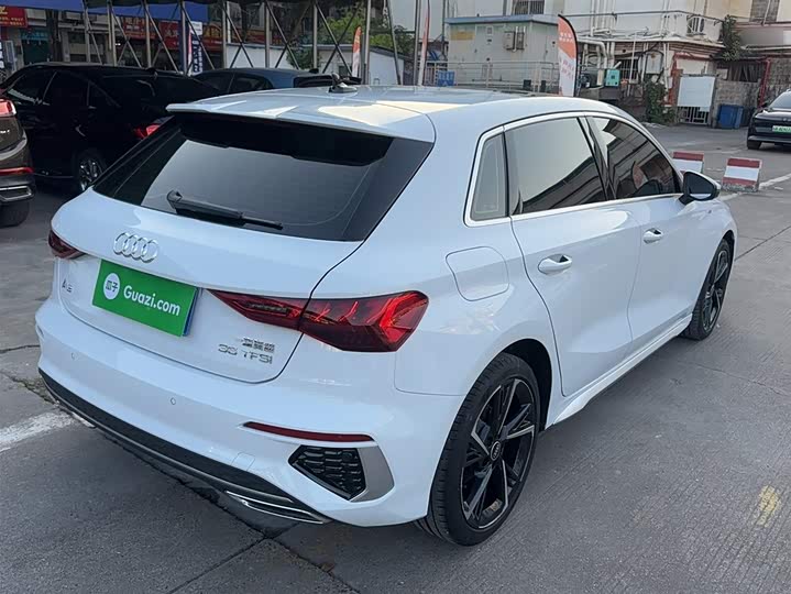 Фото 10 - Audi A3