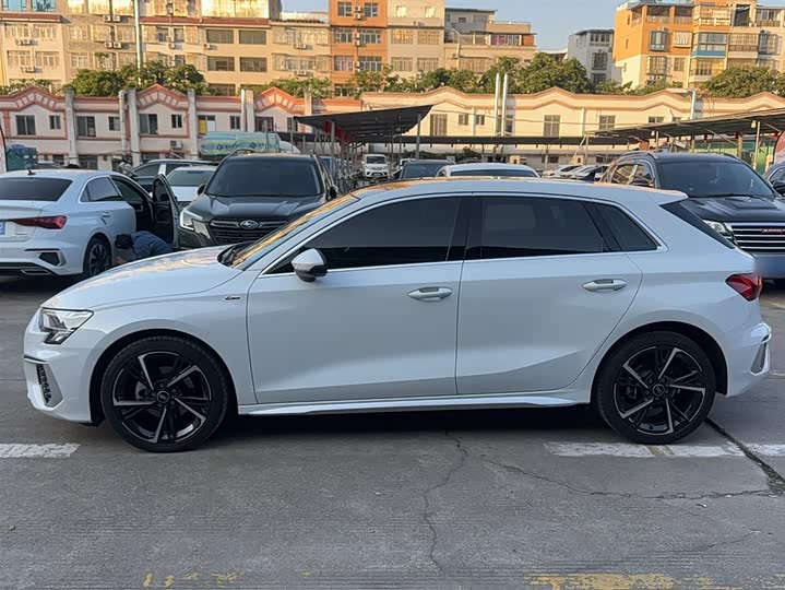 Фото 13 - Audi A3