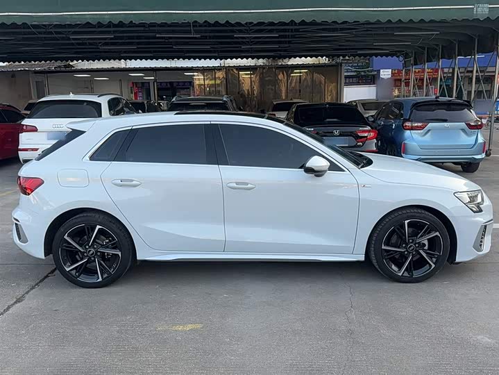 Фото 8 - Audi A3