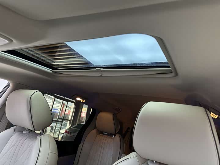 Фото 29 - Buick GL8 ES