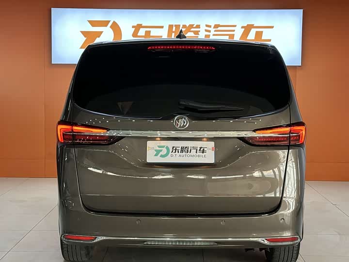 Фото 7 - Buick GL8 ES