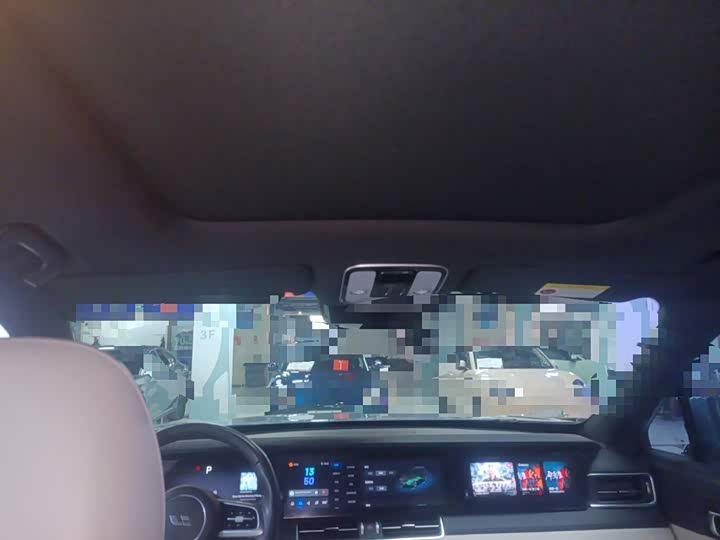 Фото 18 - LiXiang One