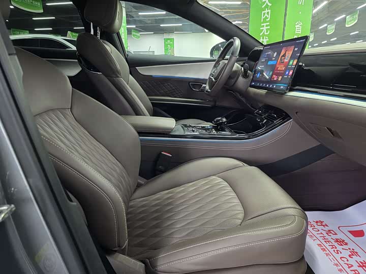 Фото 6 - BYD Han