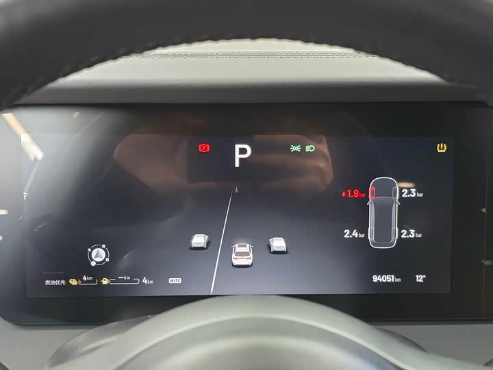 Фото 11 - LiXiang One