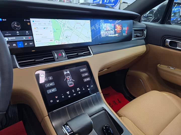 Фото 12 - LiXiang One