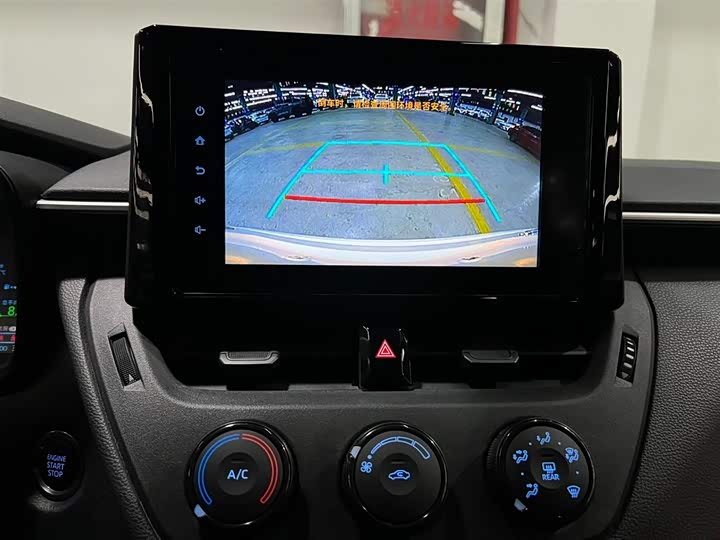 Фото 16 - Toyota Corolla