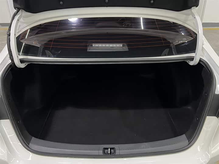 Фото 7 - Toyota Corolla