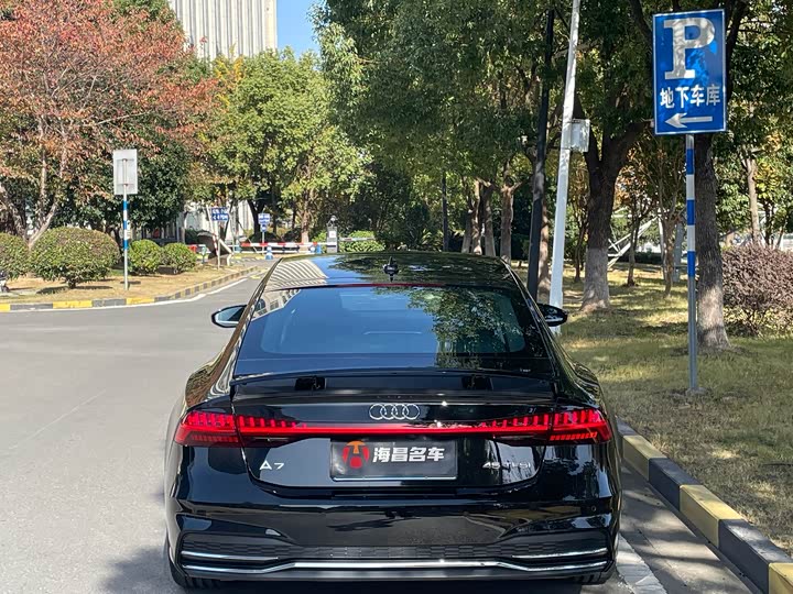 Фото 5 - Audi A7