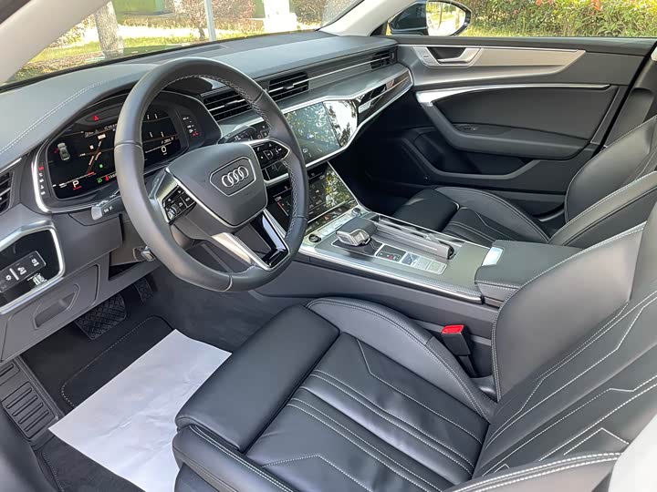 Фото 7 - Audi A7