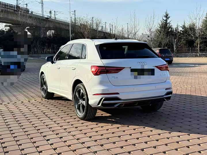 Фото 6 - Audi Q3