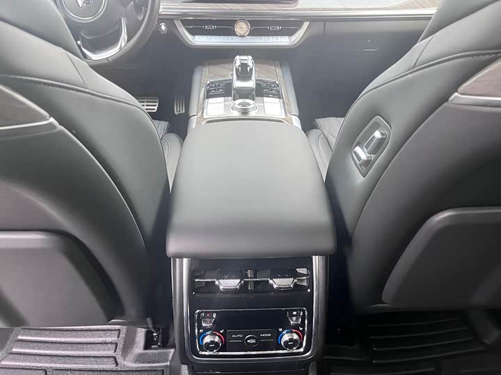 Фото 8 - Tank 500