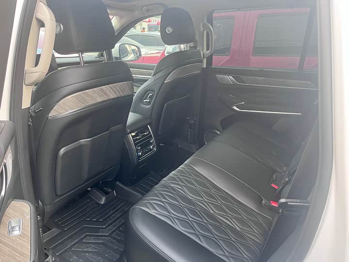 Фото 9 - Tank 500