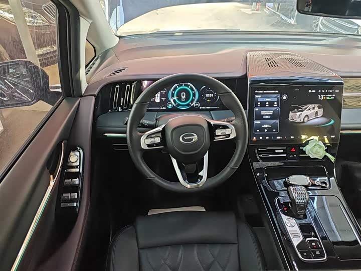 Фото 11 - GAC Trumpchi M8