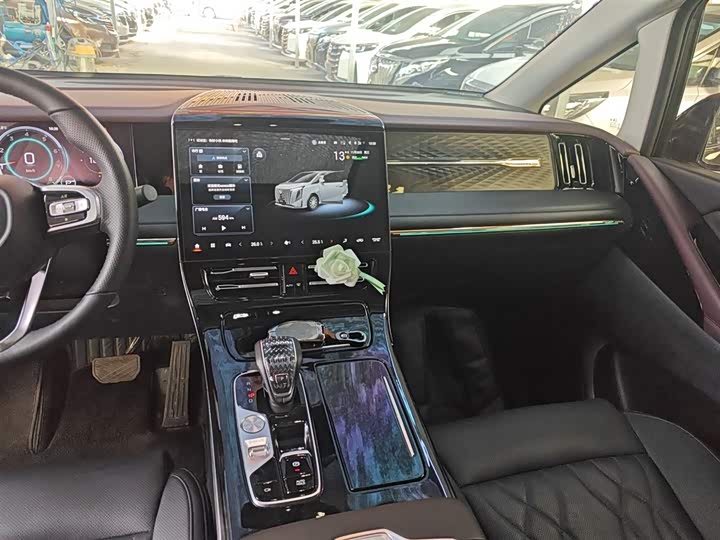 Фото 13 - GAC Trumpchi M8