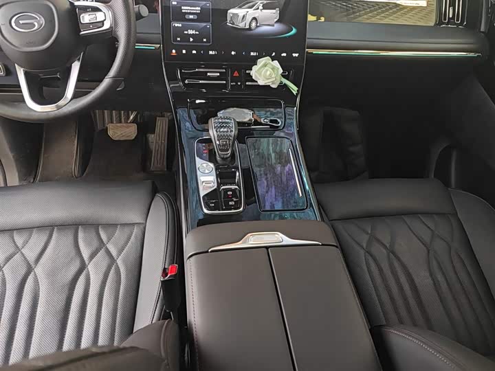 Фото 14 - GAC Trumpchi M8