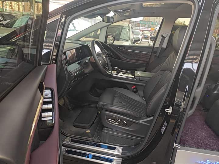 Фото 16 - GAC Trumpchi M8