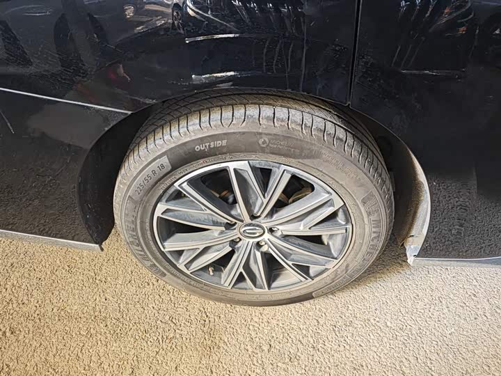 Фото 26 - GAC Trumpchi M8