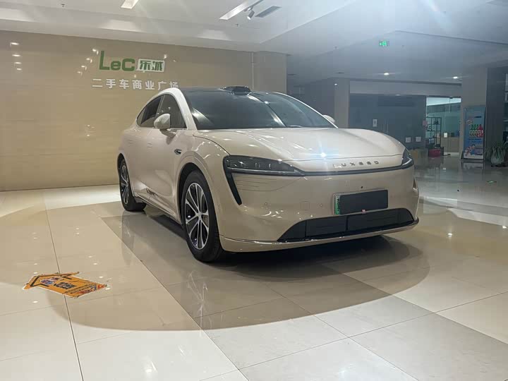 Фото 3 - Luxeed R7