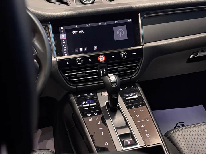 Фото 21 - Porsche Macan