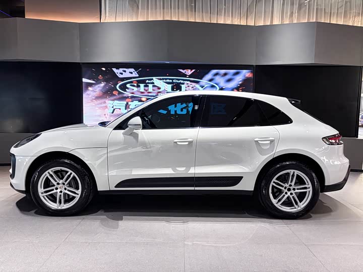 Фото 3 - Porsche Macan