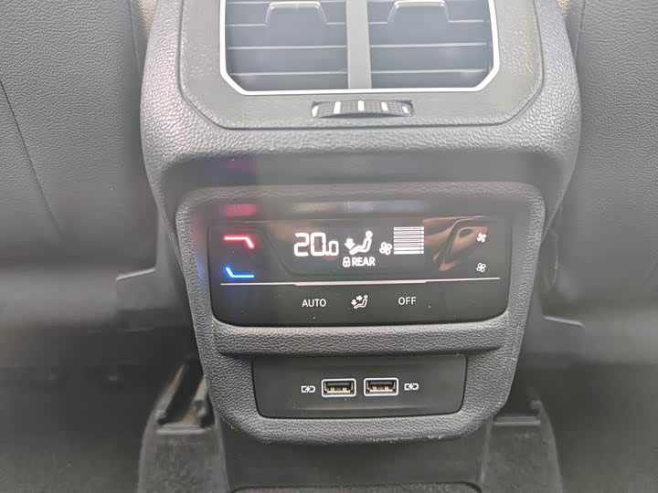 Фото 10 - Volkswagen Tayron