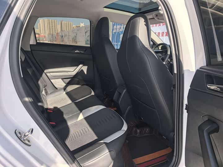 Фото 15 - Volkswagen Polo