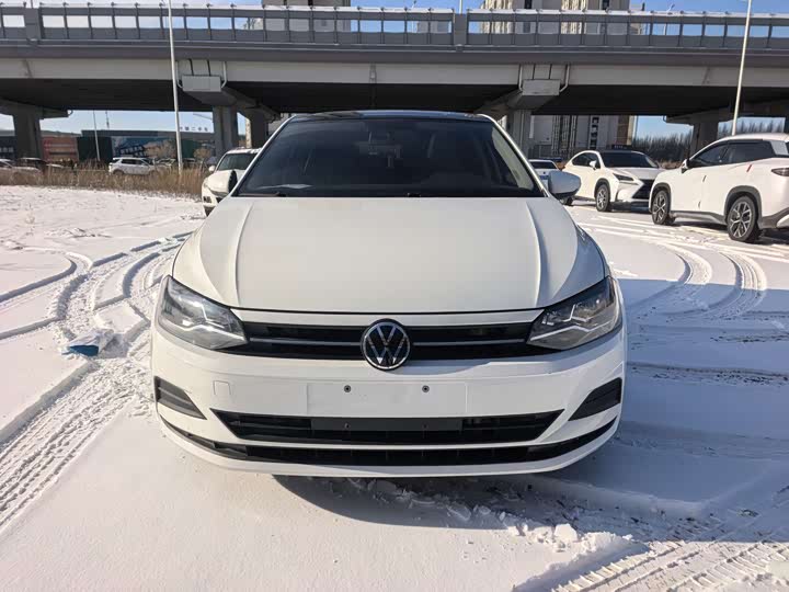 Фото 2 - Volkswagen Polo