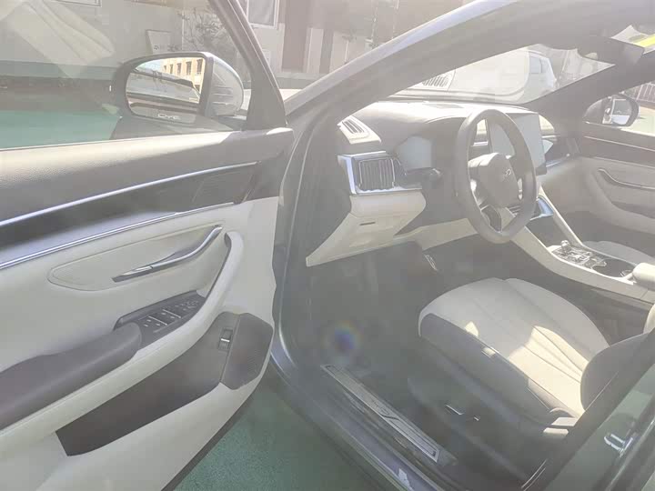 Фото 16 - BYD Song Plus Hybrid/EV