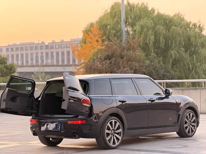 Фото 4 - Mini Clubman