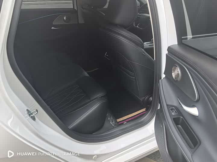 Фото 14 - Chery Arrizo 8