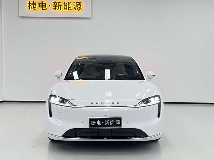 Фото 2 - Luxeed R7