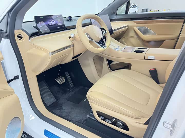 Фото 5 - Luxeed R7