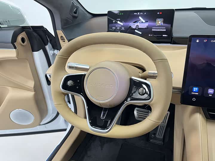 Фото 8 - Luxeed R7