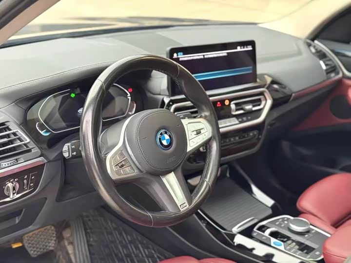 Фото 7 - BMW iX3