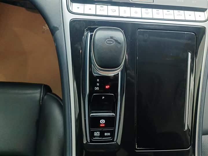 Фото 16 - GAC Trumpchi M8