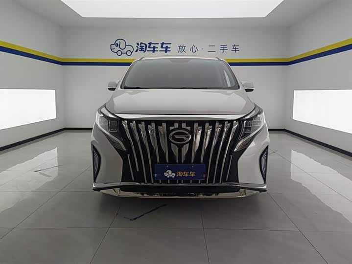 Фото 2 - GAC Trumpchi M8