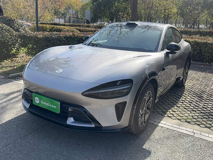 Фото 1 - Xiaomi YU7