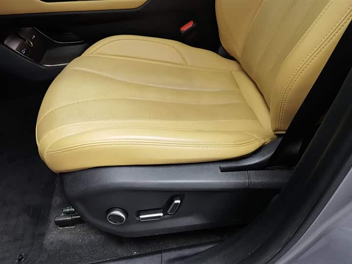 Фото 20 - Geely Monjaro Thor Hybrid