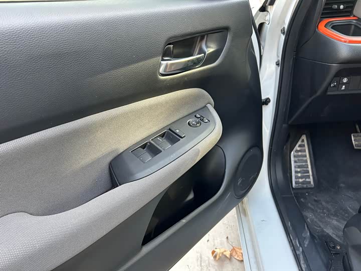 Фото 8 - Honda Life