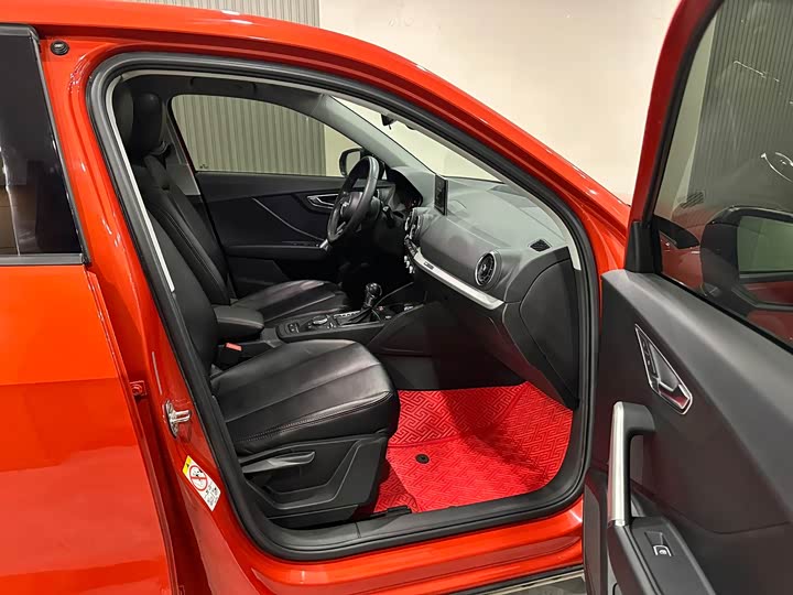 Фото 21 - Audi Q2L