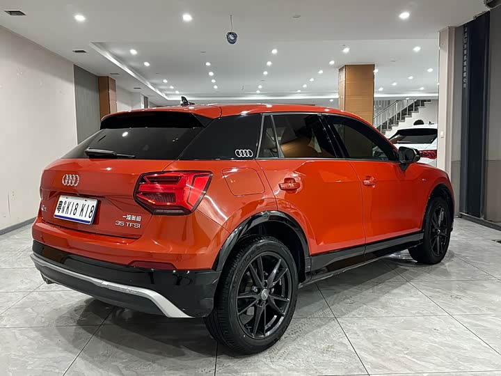 Фото 5 - Audi Q2L