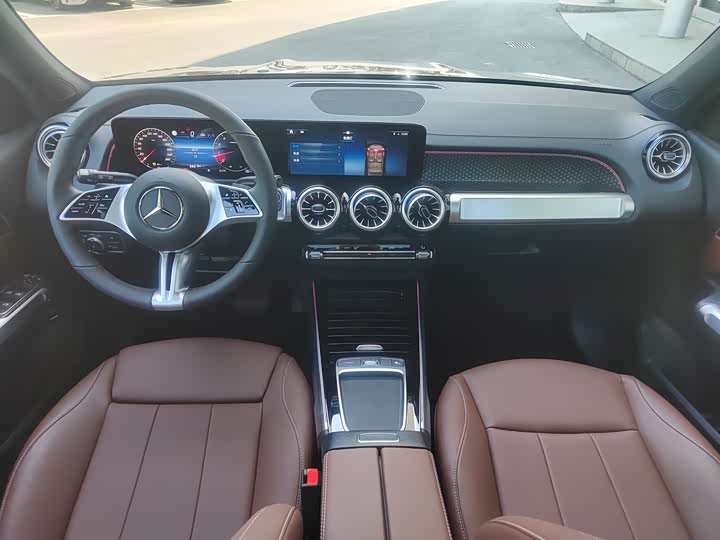 Фото 6 - Mercedes-Benz GLB-Class