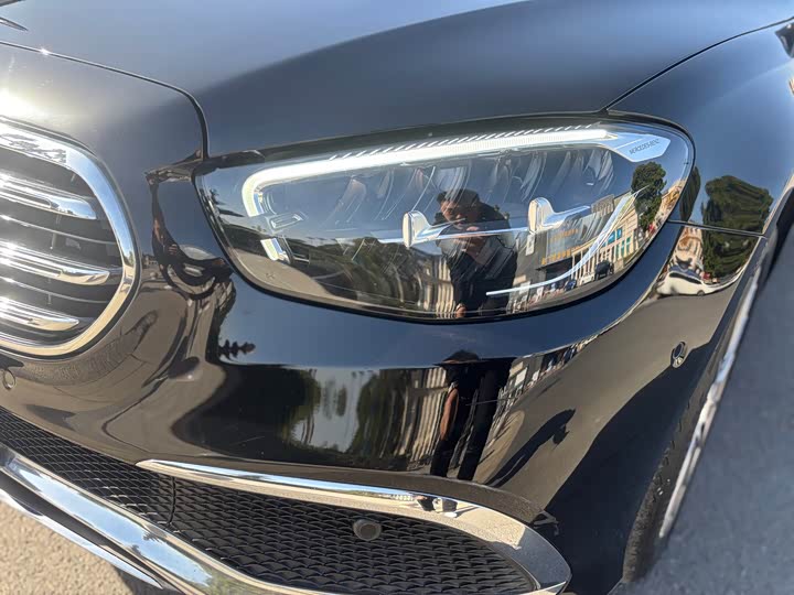 Фото 19 - Mercedes-Benz E-Class