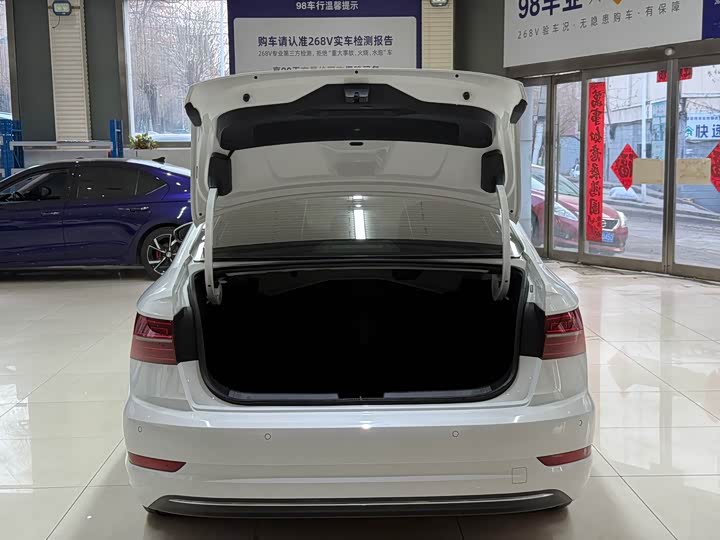 Фото 24 - Volkswagen Sagitar L