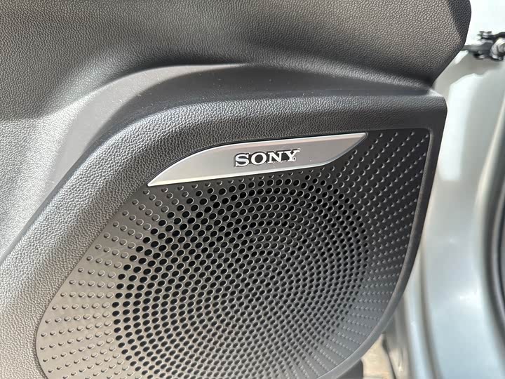 Фото 24 - Chery Tiggo 8L